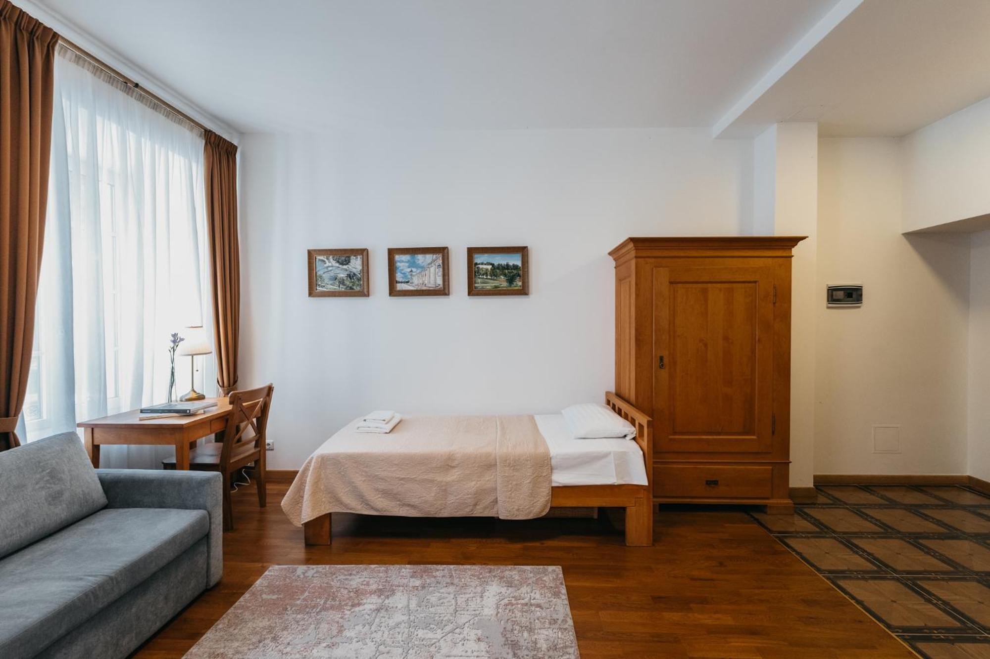 Cathedral Old Town Suites VNO Exterior photo